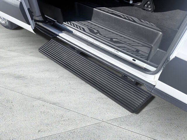 2023 Ford Transit 350 XLT