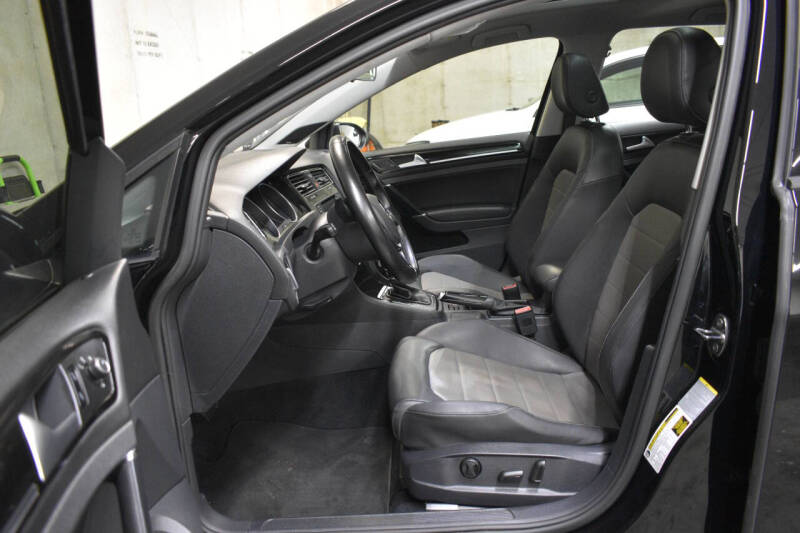 2015 Volkswagen Golf TSI SEL