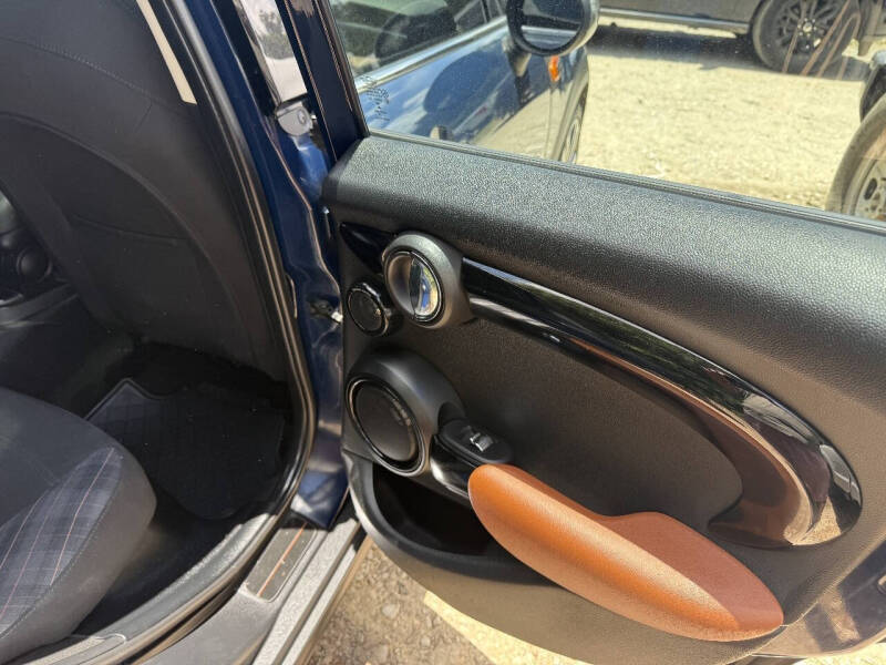 2017 MINI Hardtop 4 Door Cooper