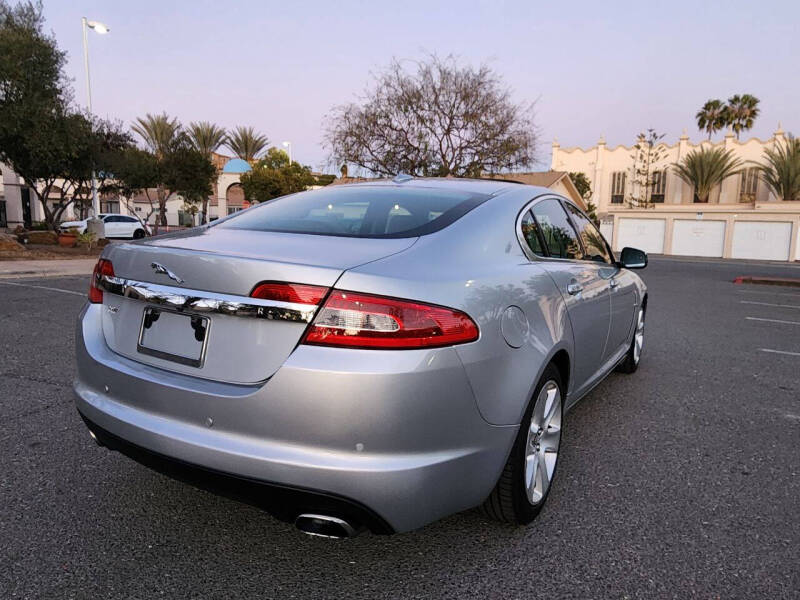 2010 Jaguar XF