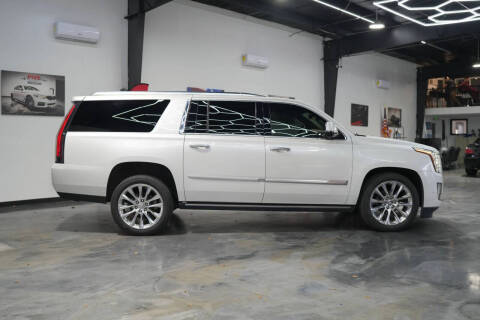 2019 Cadillac Escalade ESV Platinum