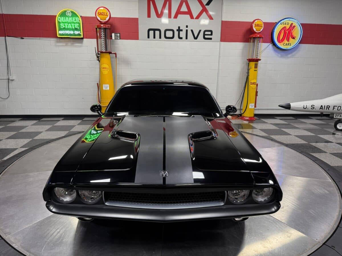 1970 Dodge Challenger 23
