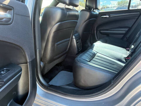 2018 Chrysler 300 S