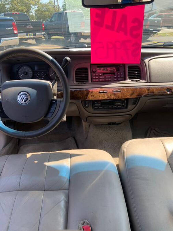 2010 Mercury Grand Marquis LS