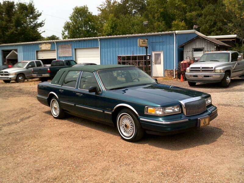 1997 Lincoln Town Car for sale at Tom Boyd Motors in Texarkana TX