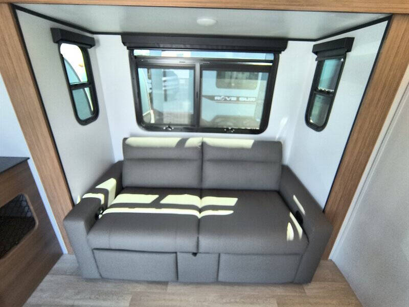 2026 Keystone RV REIGN 19RK