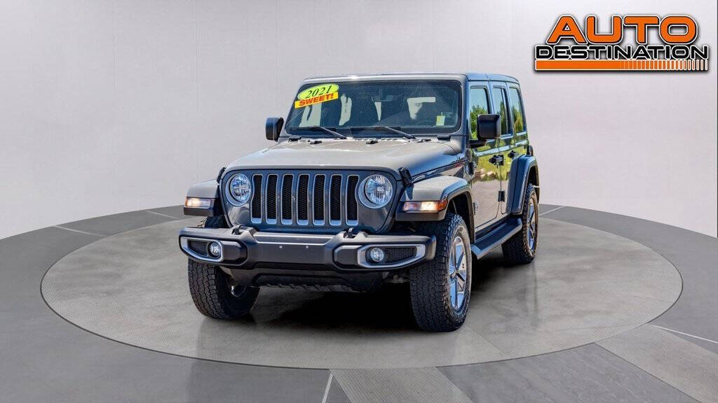 2021 Jeep Wrangler Unlimited for sale at Auto Destination in Puyallup, WA