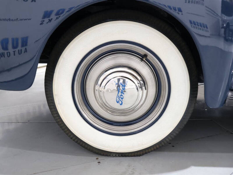 1941 Ford Super Deluxe