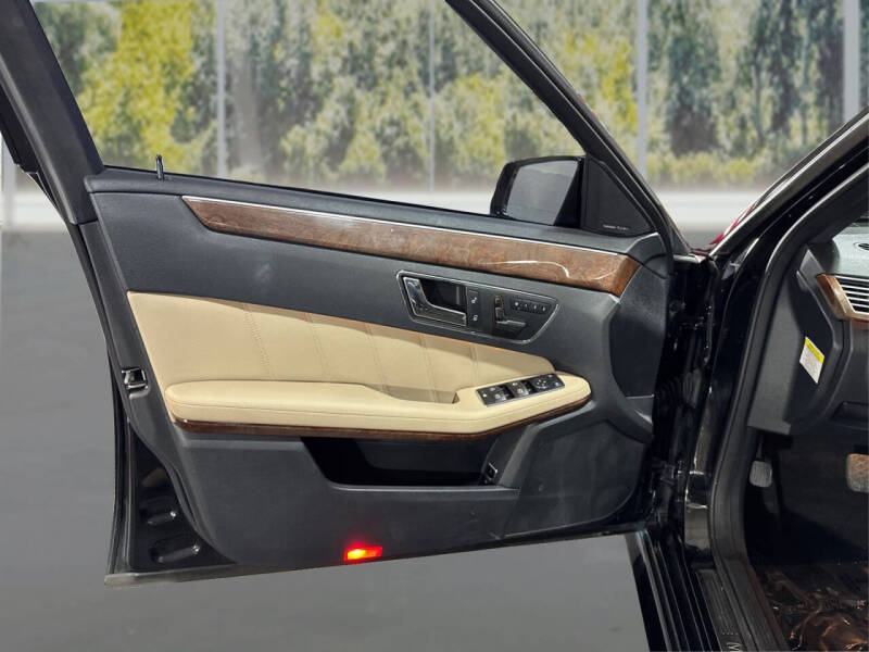 2010 Mercedes-Benz E-Class