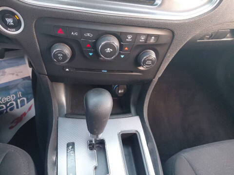2014 Dodge Charger SE