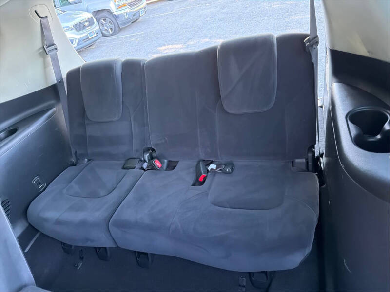 2017 Nissan Armada SV