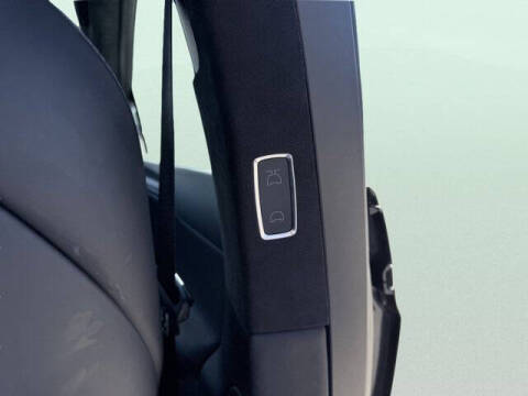 2023 Tesla Model X Standard Range