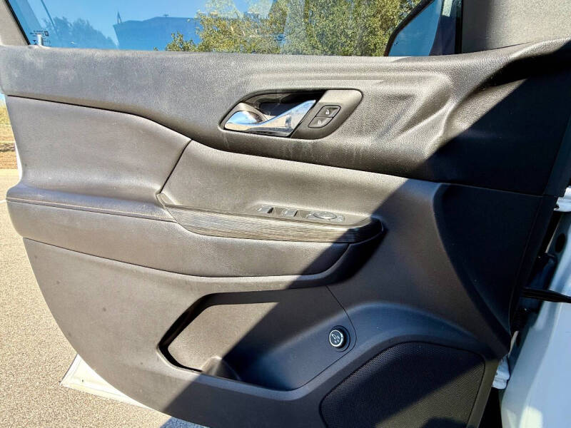 2017 GMC Acadia SLT-1