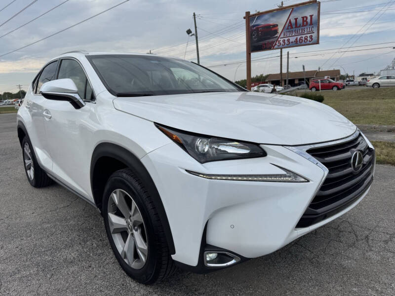 2017 Lexus NX 200t's photo