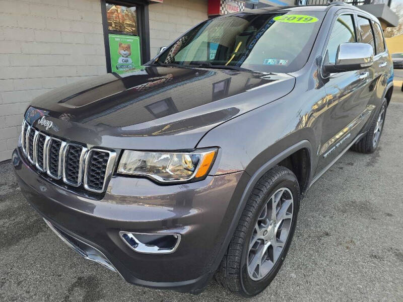 2019 Jeep Grand Cherokee for sale at Sisson Pre-Owned in Uniontown PA