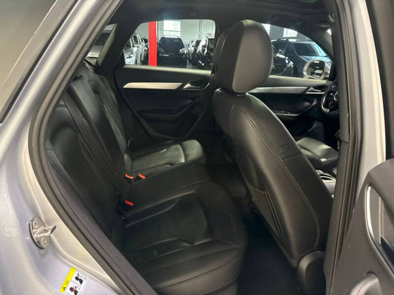 2015 Audi Q3 2.0T quattro Premium Plus
