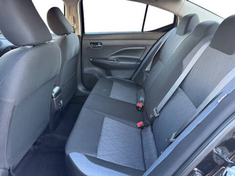 2023 Nissan Versa SV