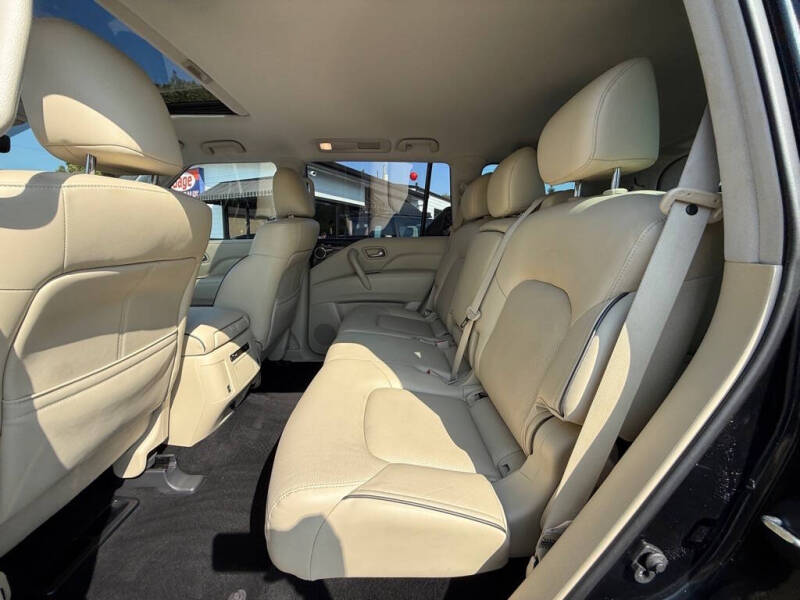 2023 Infiniti QX80 Luxe