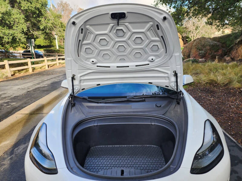 2019 Tesla Model 3 Standard Range Plus