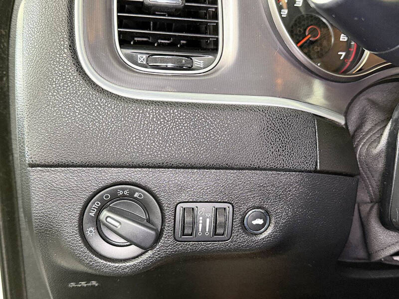 2019 Dodge Charger SXT