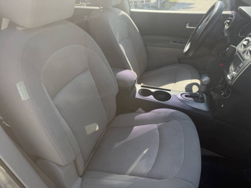 2011 Nissan Rogue S