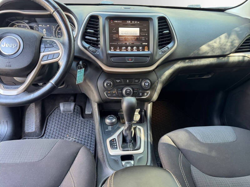 2017 Jeep Cherokee Latitude
