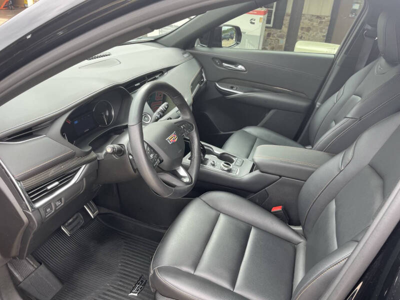 2023 Cadillac XT4 Sport