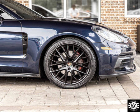 2018 Porsche Panamera