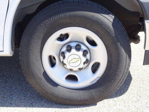 2024 Chevrolet Express 2500