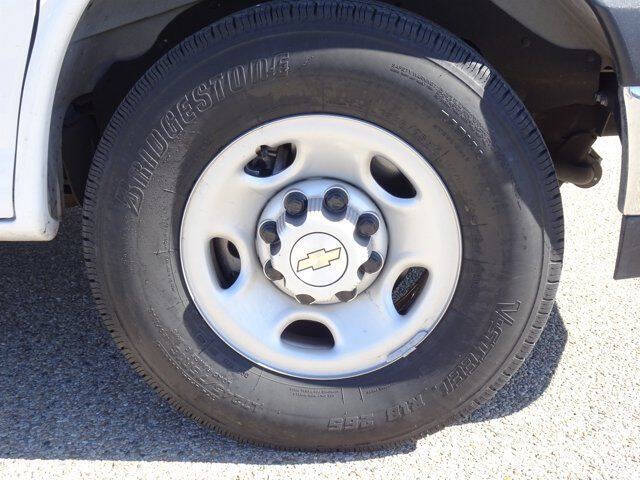 2024 Chevrolet Express 2500