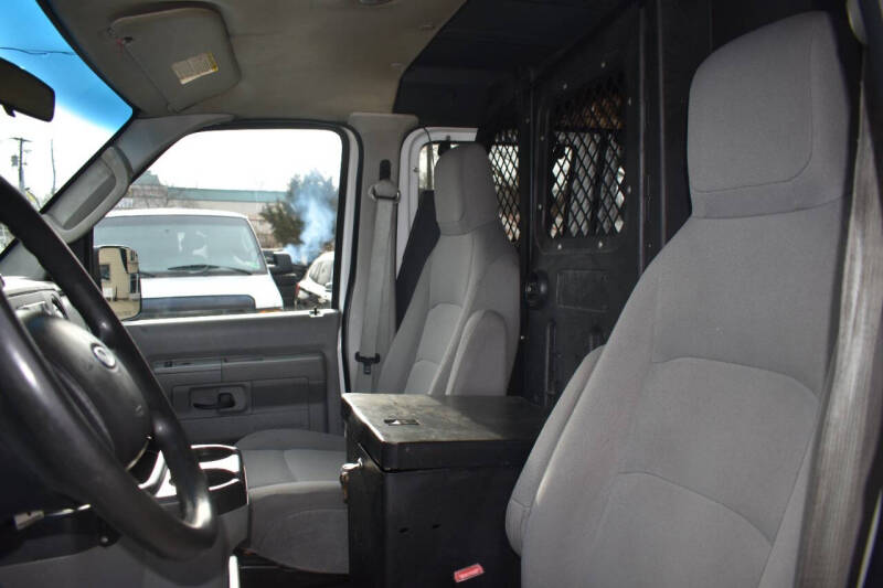 2011 Ford E-Series E-250