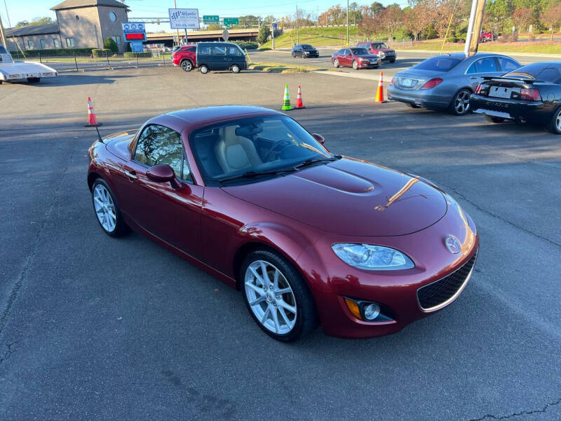 2010 Mazda MX-5 Miata Grand Touring Hard Top photo 2