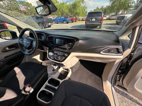 2017 Chrysler Pacifica LX