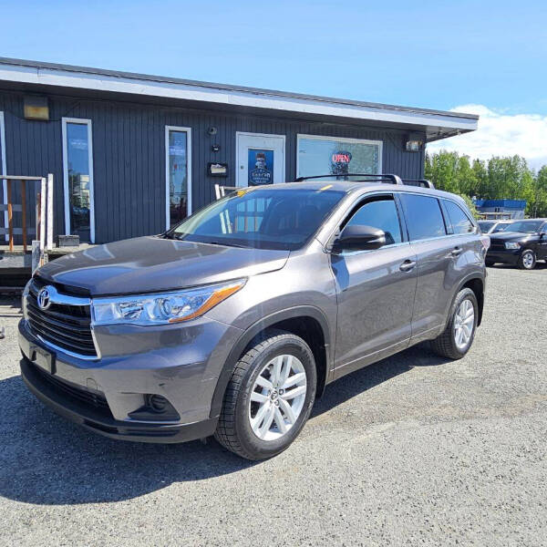 2016 Toyota Highlander LE