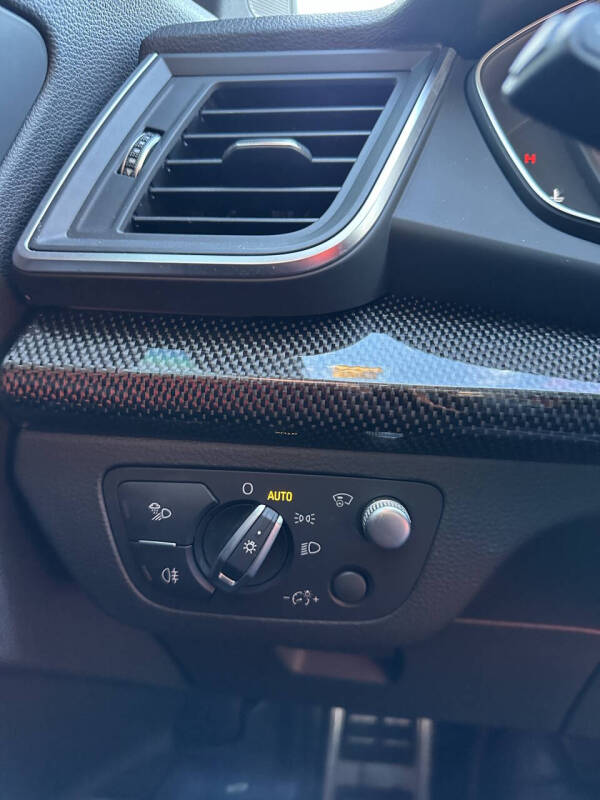 2019 Audi SQ5 3.0T quattro Prestige