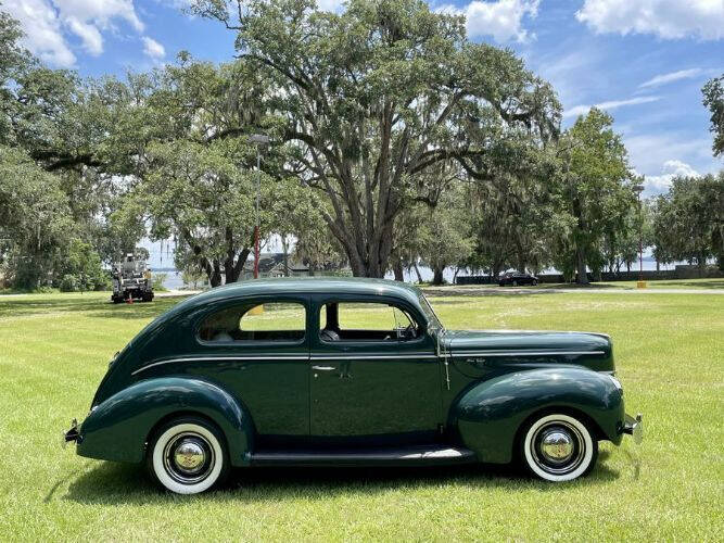 1940 Ford Deluxe