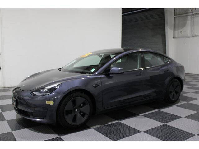 2021 Tesla Model 3 Standard Range Plus