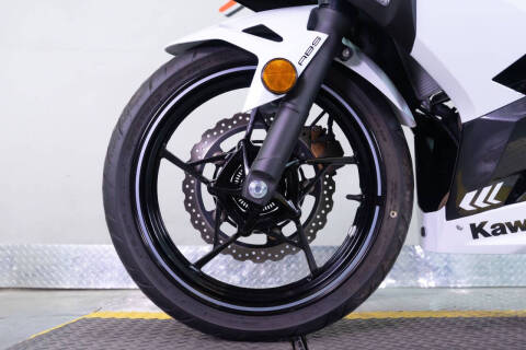 2023 Kawasaki Ninja 400 ABS