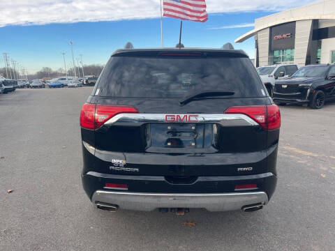 2017 GMC Acadia Denali