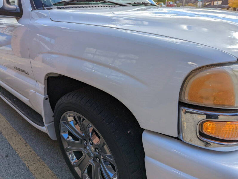 2003 GMC Yukon XL Denali