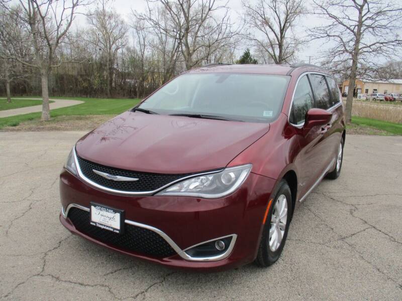 2017 Chrysler Pacifica for sale at Triangle Auto Sales in Elgin IL
