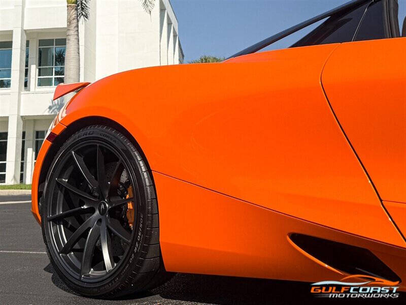 2022 McLaren 720S Spider