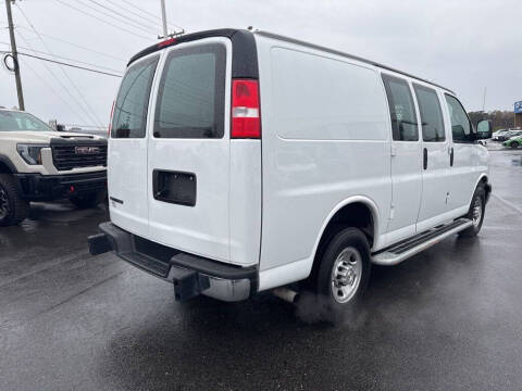 2023 Chevrolet Express 2500