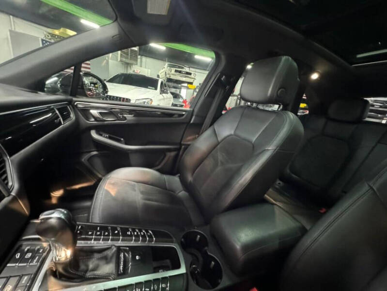2018 Porsche Macan