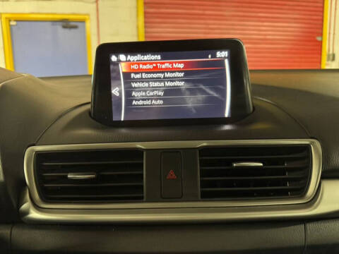 2018 Mazda MAZDA3 Touring