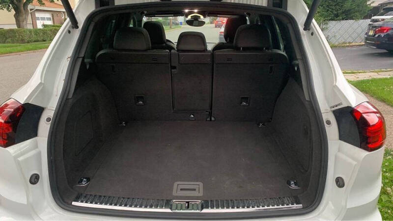 2017 Porsche Cayenne S E-Hybrid