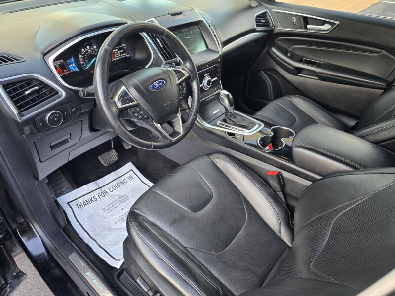 2017 Ford Edge Titanium