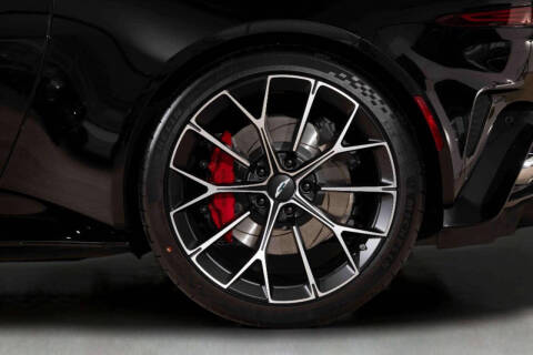 2025 Aston Martin Vantage