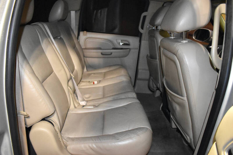 2011 Cadillac Escalade ESV Luxury