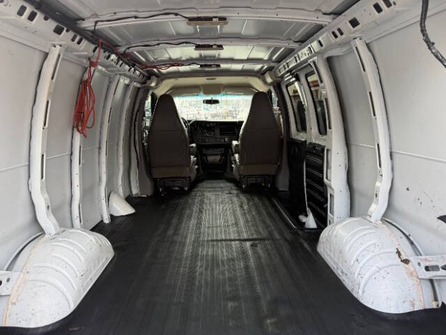 2017 Chevrolet Express 2500